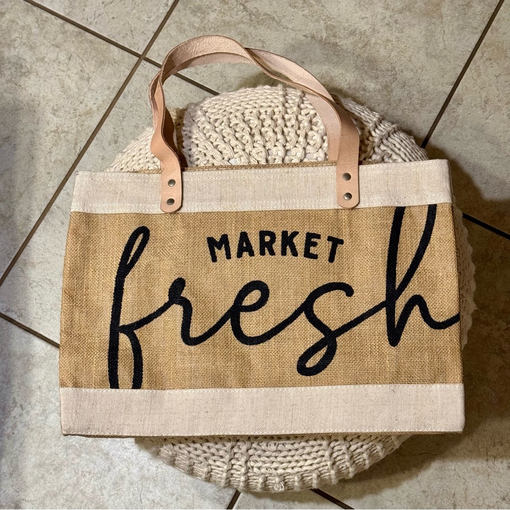 Santa Barbara Design Burlap/Leather Market Tote